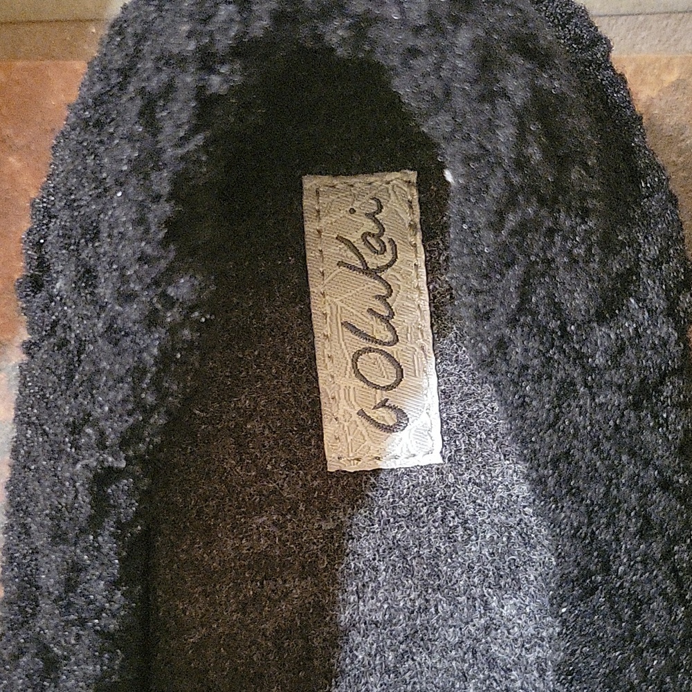 OluKai Women's Black Slippers - Picture 4 of 6